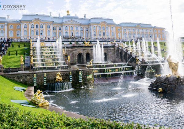 Petergof Fountain di Saint Petersburg atau russian versailles