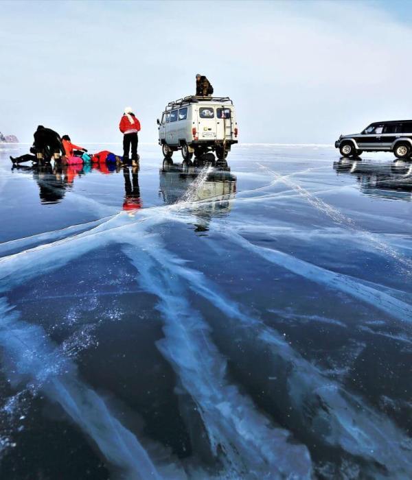 cars on lake baikal