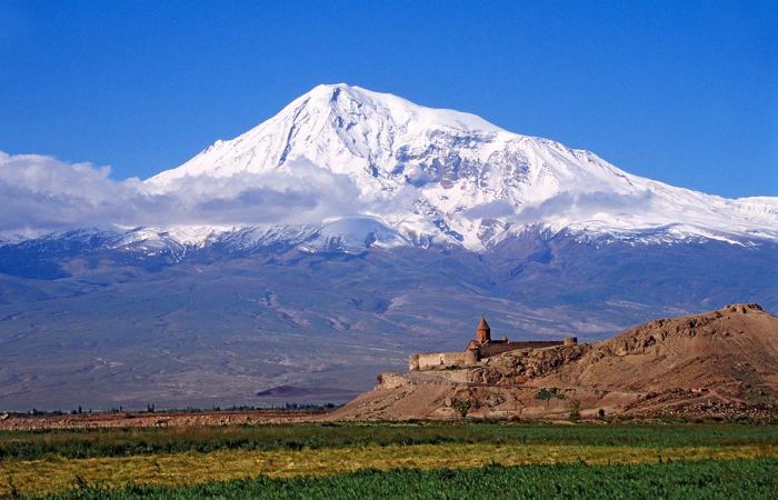 ararat mountain from armenia